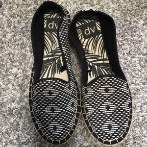 DV flat shoe